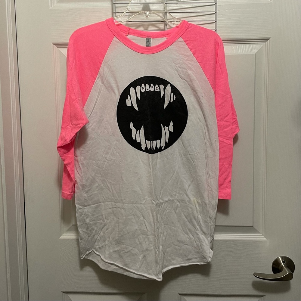 Fleo hot pink fangs baseball tee
